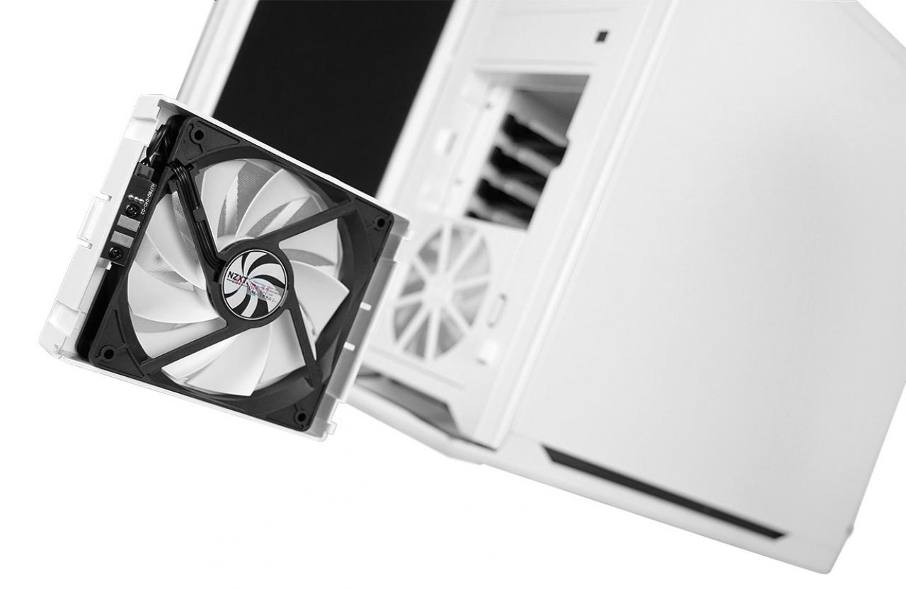 [23/03/2011] NZXT H2: Silent-Tower mit USB 3.0 und SATA-Hot-Swap (20)
