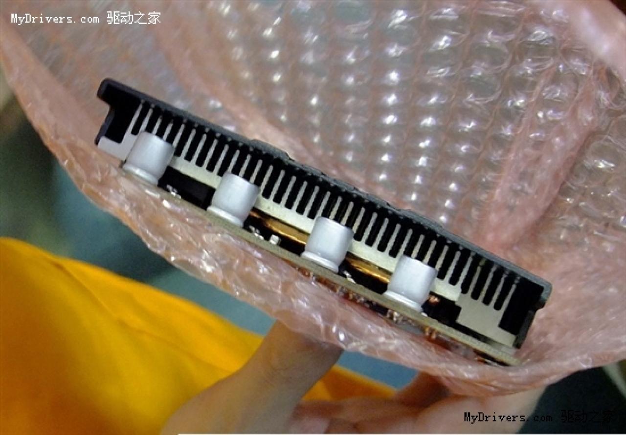 [25/03/2011] Radeon HD 6850 im Single-Slot-Desgin von Afox (6)