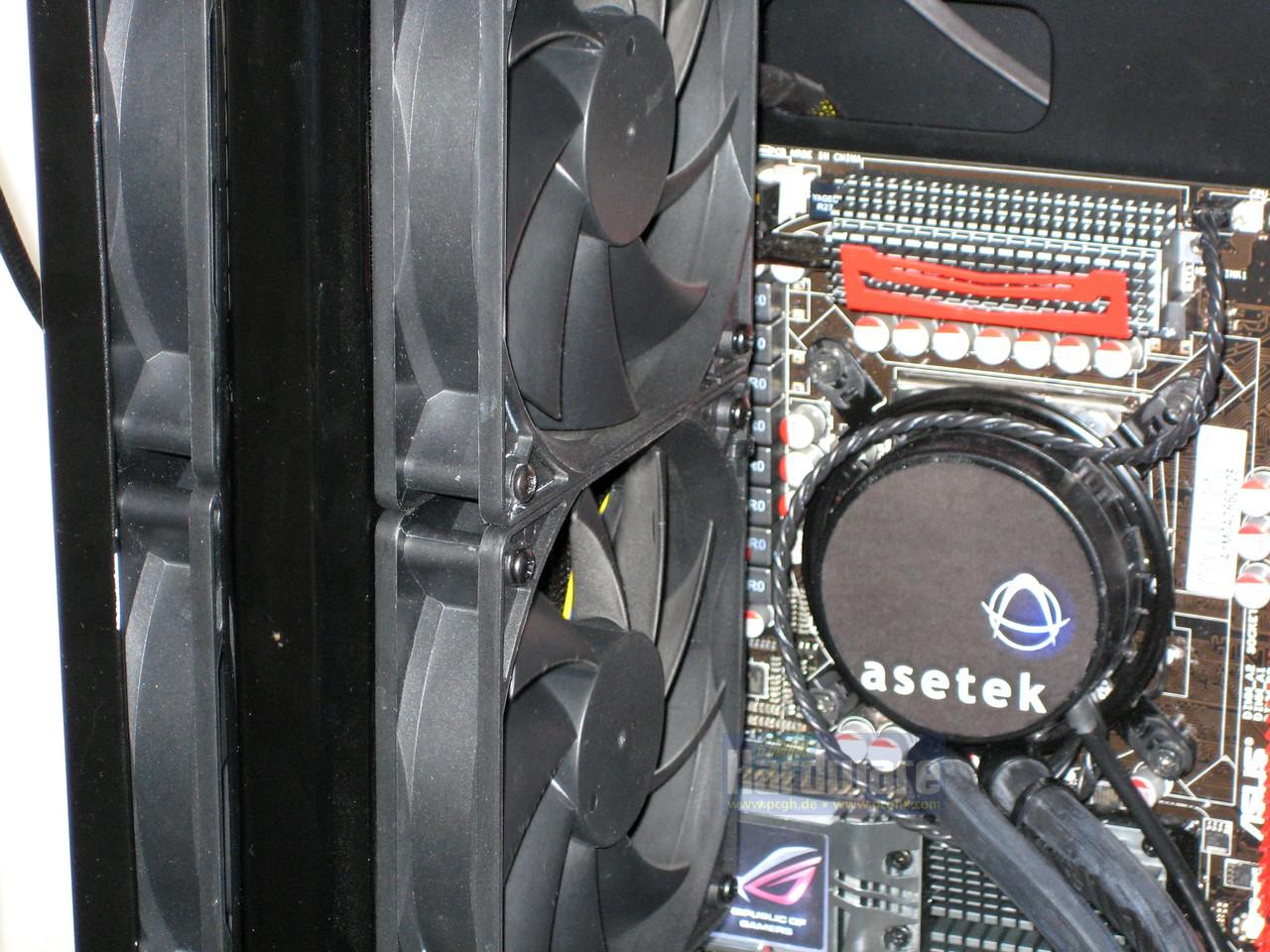 [08/03/2011] Cebit 2011: Asetek zeigt Dual-Radi-Wakü, GPU-Kühler und mehr (6)