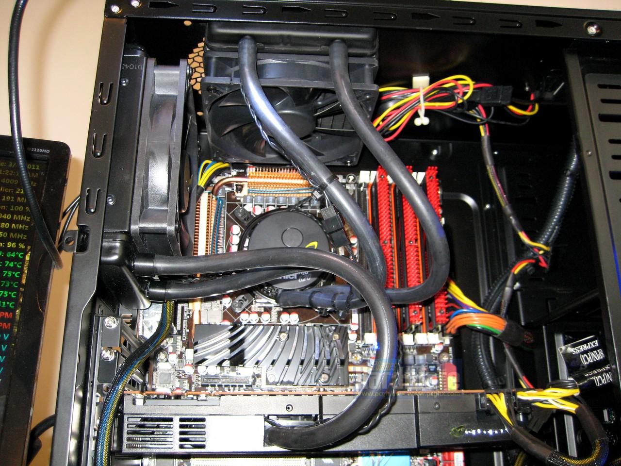 [08/03/2011] Cebit 2011: Asetek zeigt Dual-Radi-Wakü, GPU-Kühler und mehr (20)