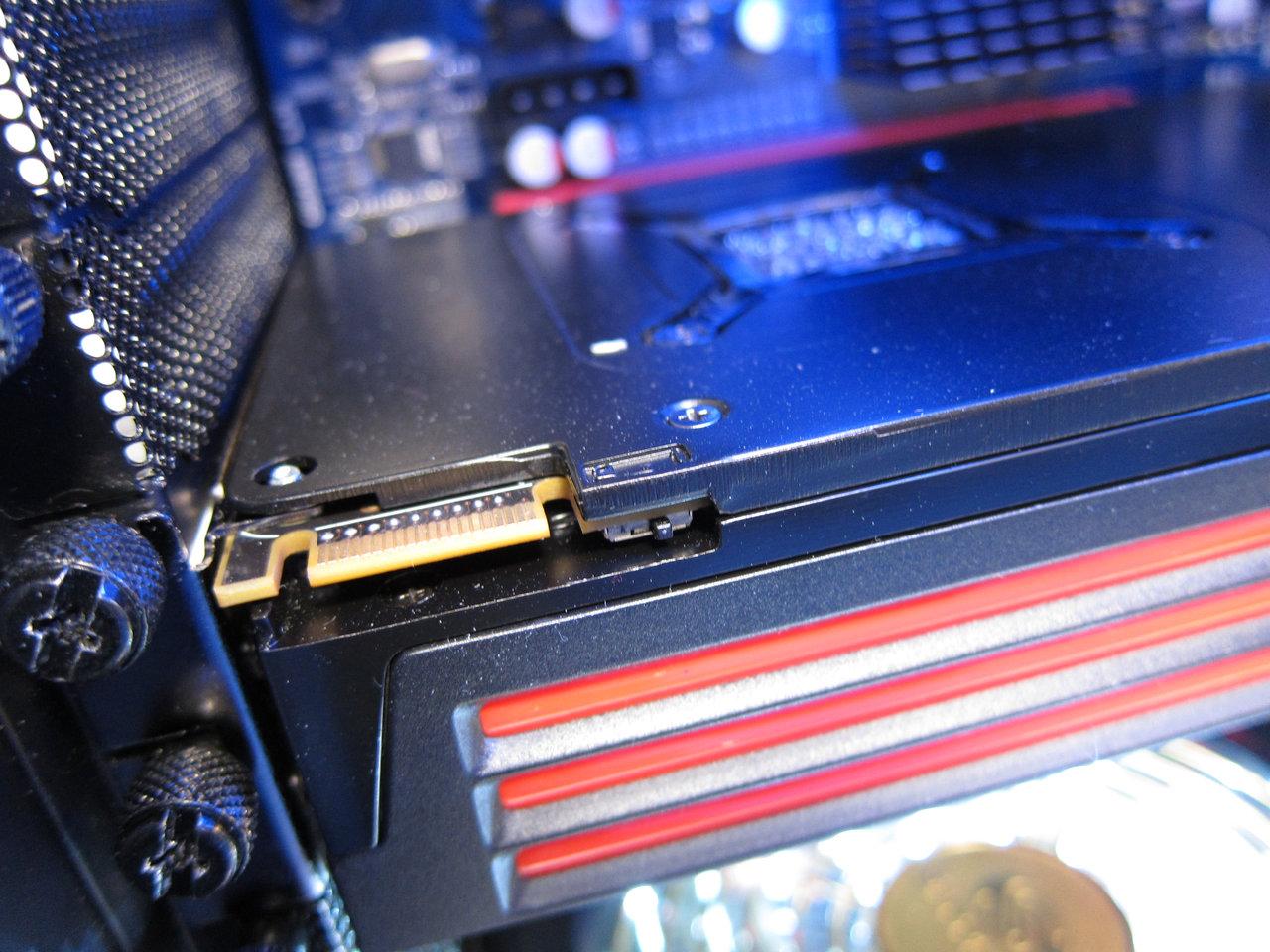 [01/03/2011] cebit 2011 sapphire hd 6990 dirt 3 hands on 01