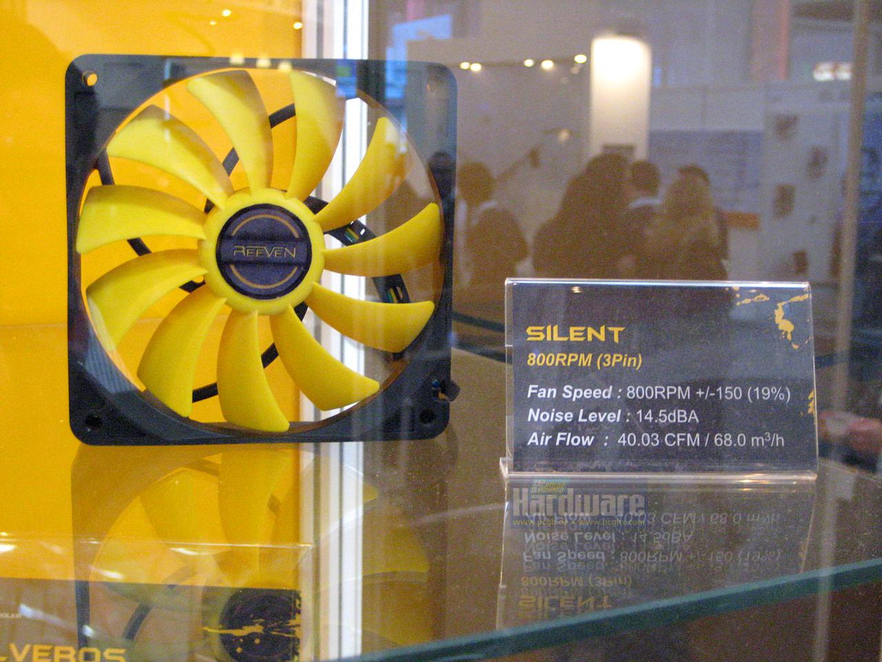 [03/03/2011] Cebit 2011: Reeven - eine neue Marke für Kühler, Lüfter und Netzteile (12)