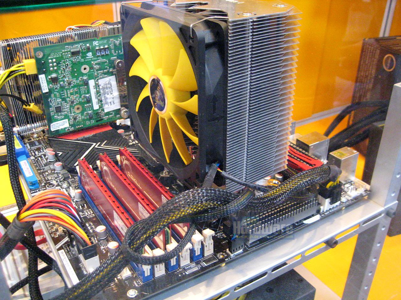 [03/03/2011] Cebit 2011: Reeven - eine neue Marke für Kühler, Lüfter und Netzteile (22)