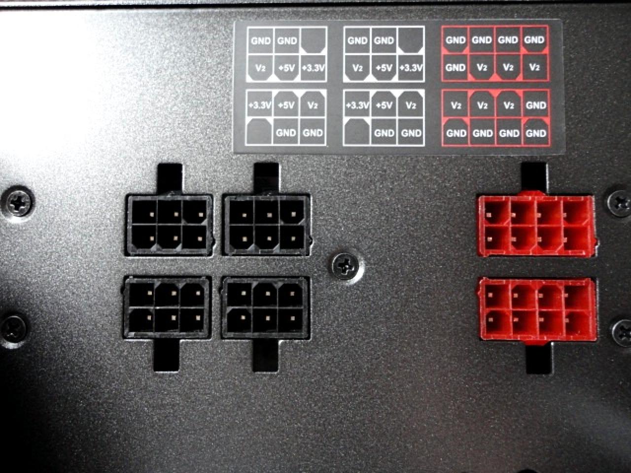 [08/03/2011] Das Schwarze mit der blonden Seele: kontrastreiches PC-Gehäuse im Eigenbau (40)