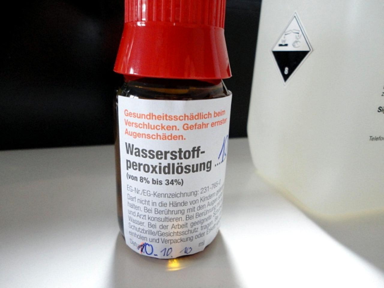 [08/03/2011] Das Schwarze mit der blonden Seele: kontrastreiches PC-Gehäuse im Eigenbau (82)