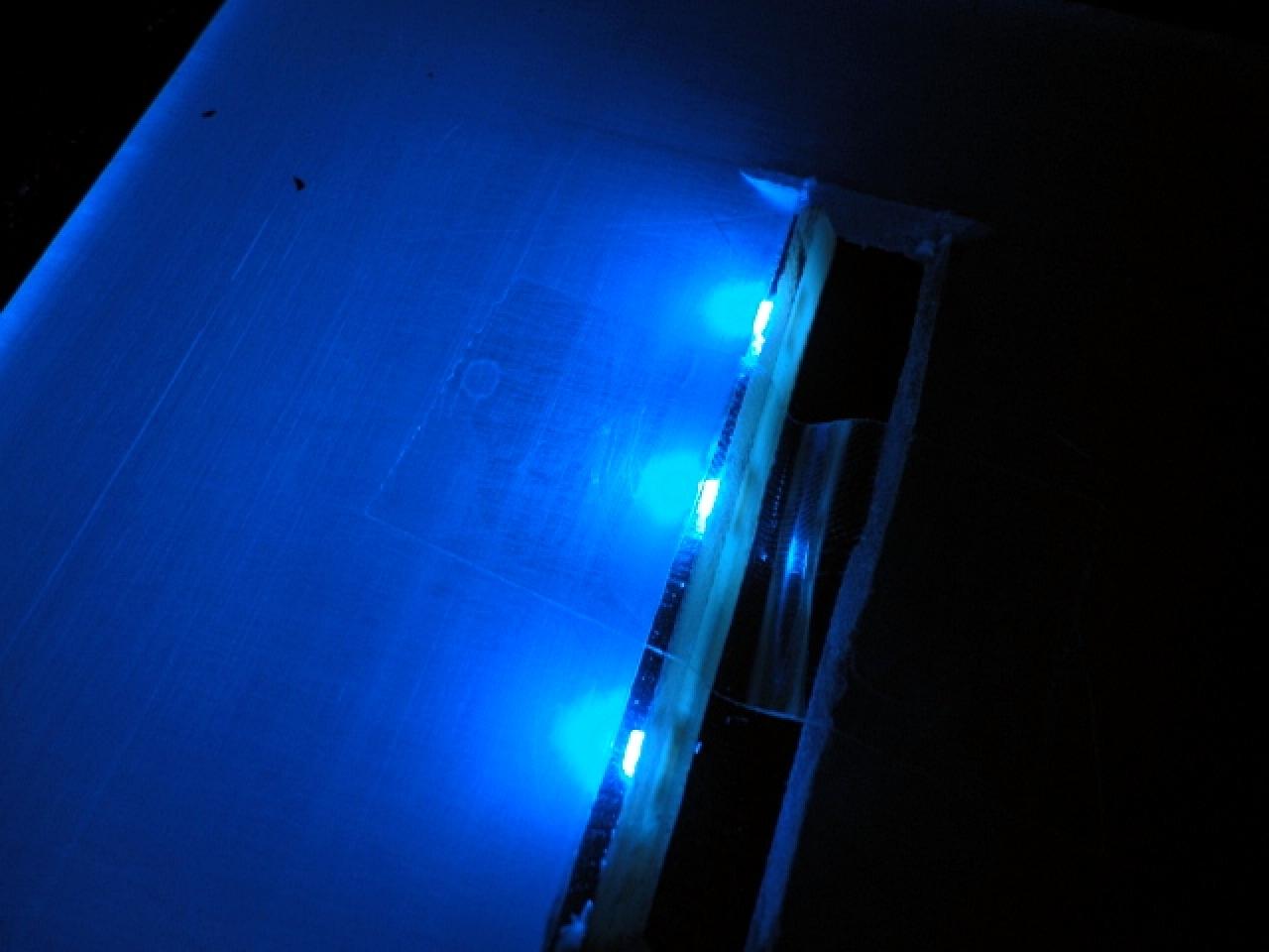 [08/03/2011] Das Schwarze mit der blonden Seele: kontrastreiches PC-Gehäuse im Eigenbau (88)