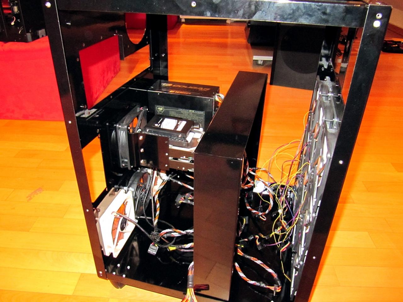 [18/03/2011] Tagebuch mit High-End-Hardware: Mountain Mods schluckt Mo-Ra 3 (3)