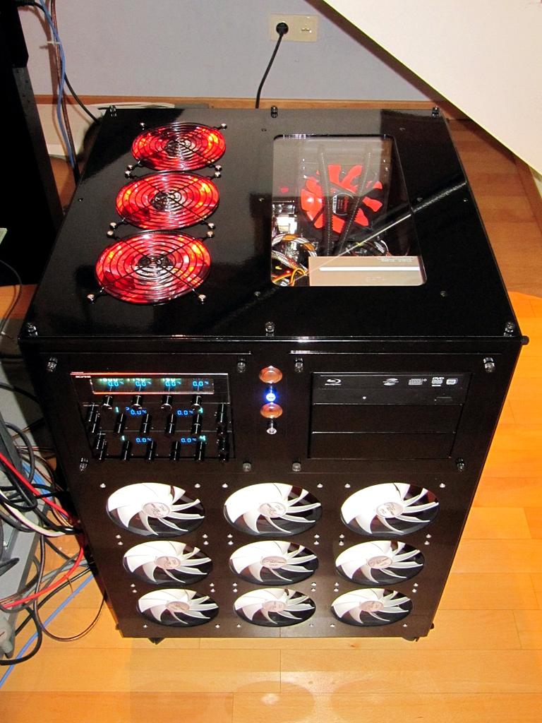 [18/03/2011] Tagebuch mit High-End-Hardware: Mountain Mods schluckt Mo-Ra 3 (9)