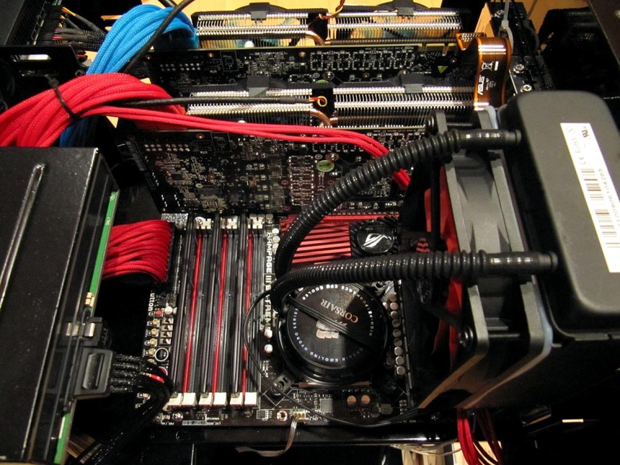 [18/03/2011] Tagebuch mit High-End-Hardware: Mountain Mods schluckt Mo-Ra 3 (19)