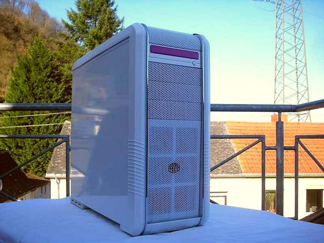 [11/03/2011] Überraschungs-Casemod für die Schwester - Update mit lila Plüsch und Spiegelfolie (60)