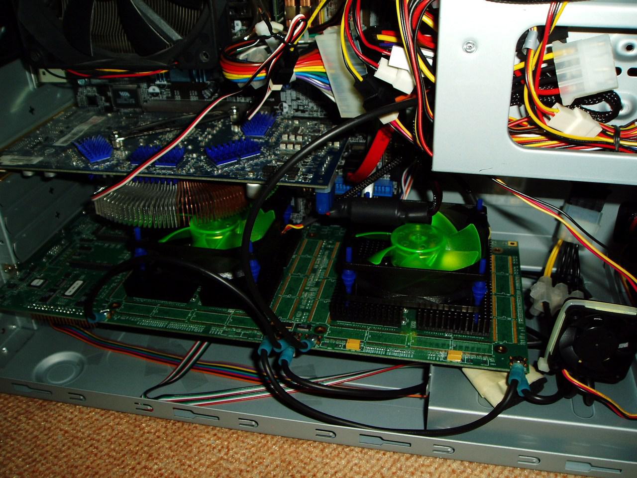 [02/03/2011] Netzteil für acht 3dfx-GPUs im Eigenbau (7)