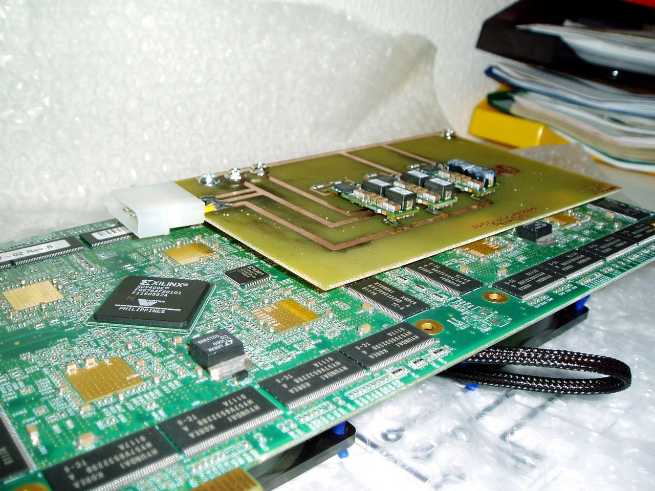 [02/03/2011] Netzteil für acht 3dfx-GPUs im Eigenbau (13)