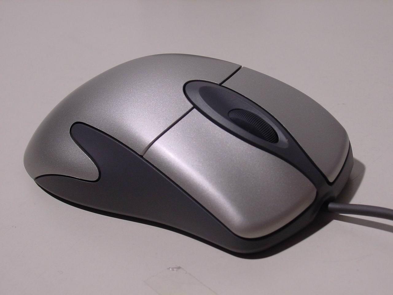 [21/04/2011] Intellimouse Explorer 3.0 in der Großaufnahme