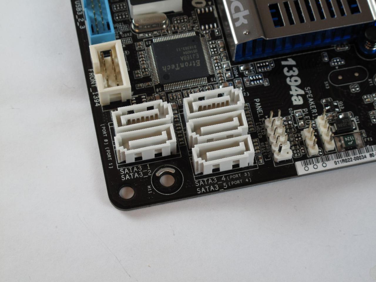 [08/04/2011] Asrock Asrock 890GX Extreme 4 R2.0 07