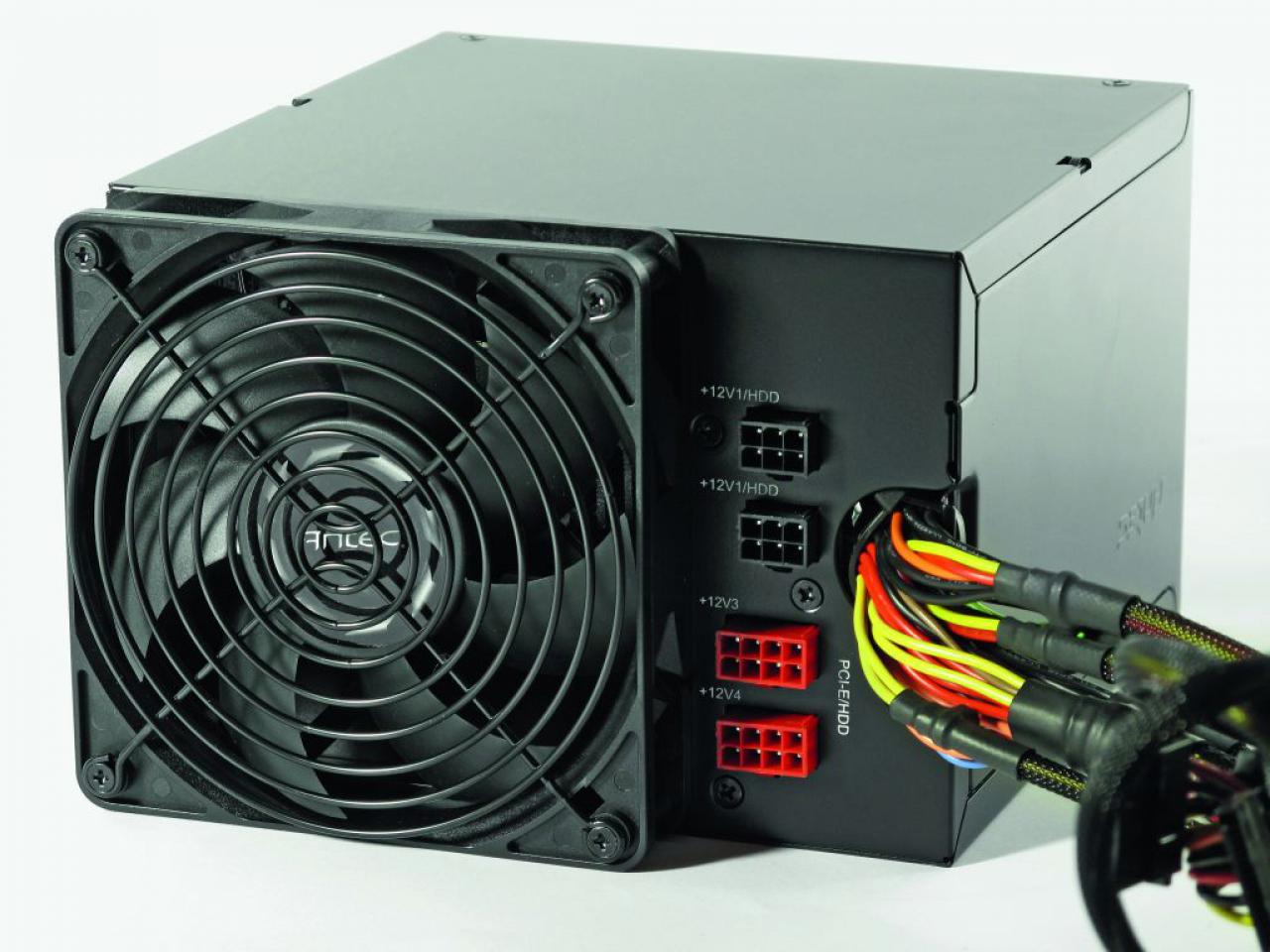 [21/04/2011] Meilensteine: Antec CP-1000 mit außen liegendem Lüfter