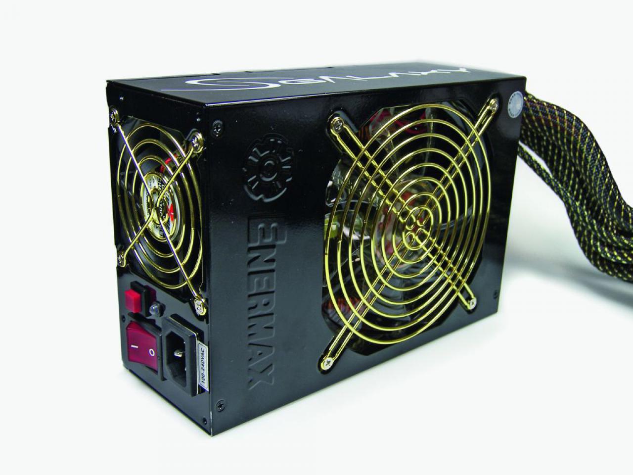 [21/04/2011] Meilensteine: Enermax Galaxy mit 1.000 Watt war 220 Millimeter tief. 