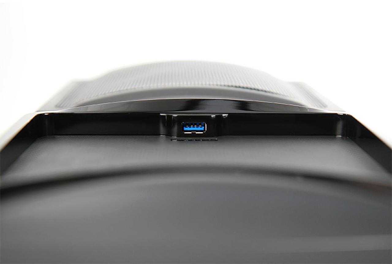 [14/04/2011] In Win Buc: Midi-Gehäuse mit USB 3.0 und einfachem Festplatten-Zugang (6)
