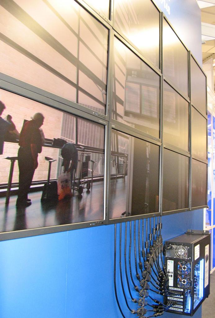 [05/04/2011] Multidisplaysystem von Inonet mit Matrox-Technik (5)
