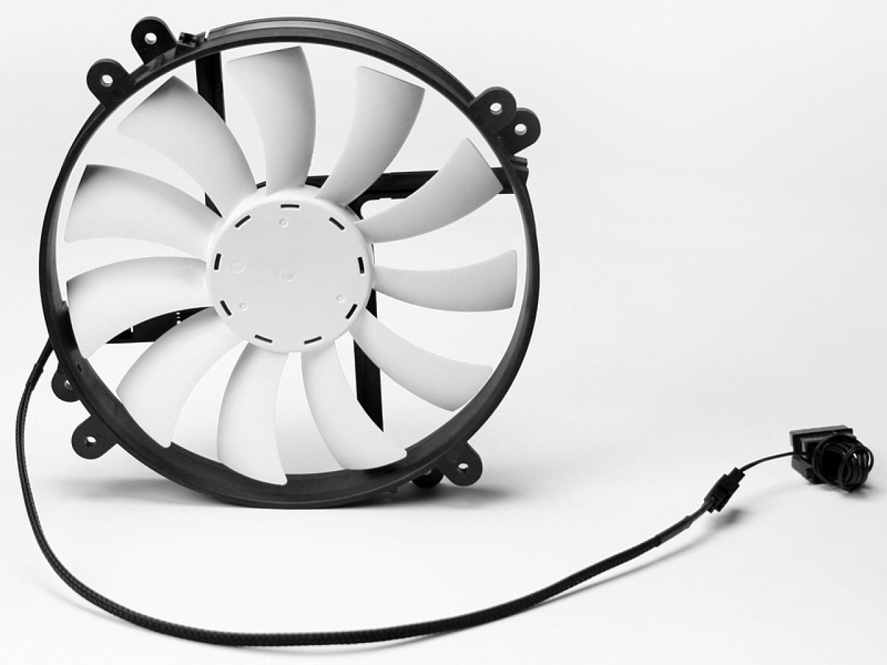 [29/04/2011] NZXT FS-200LED (19)
