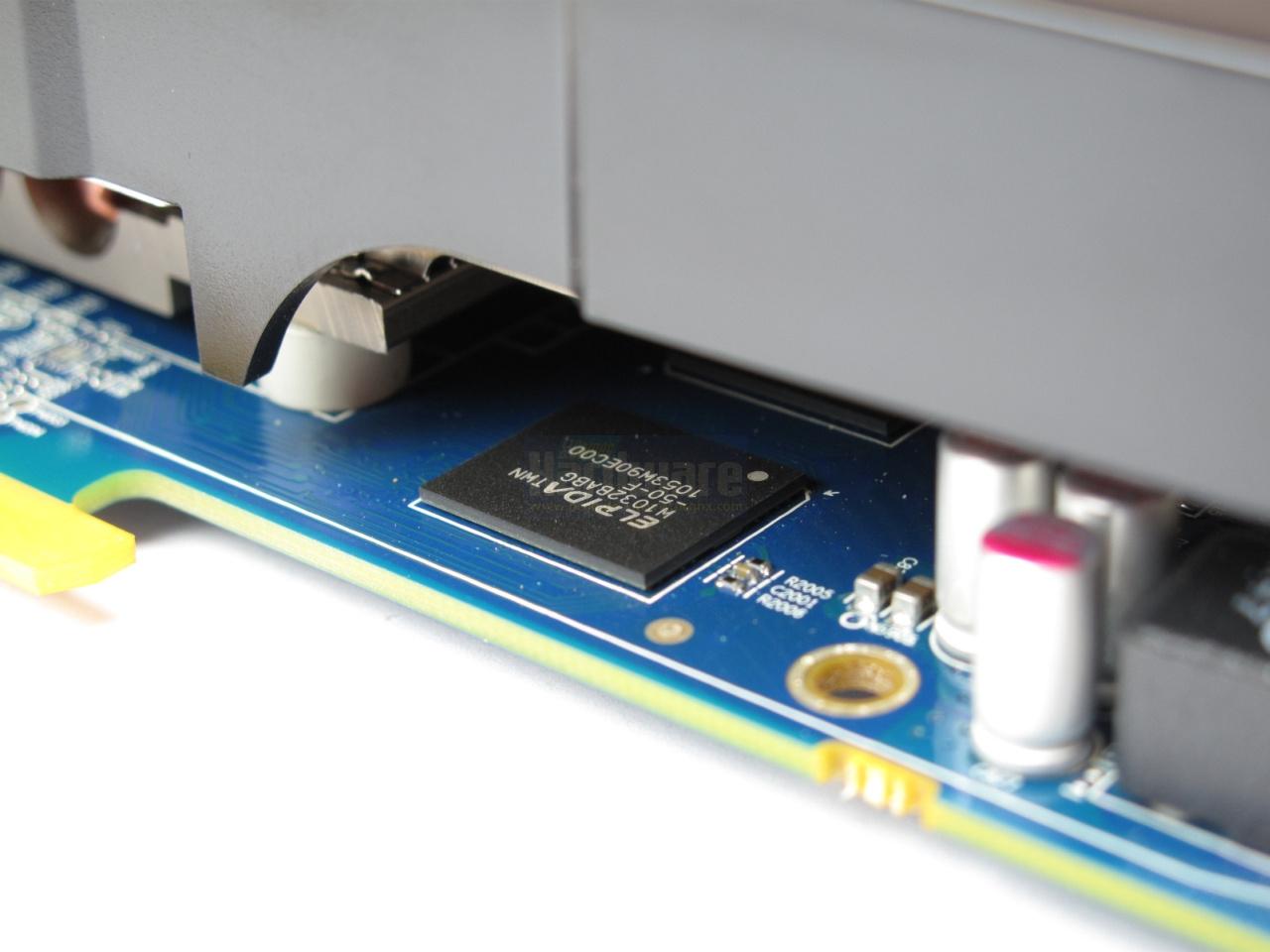 [28/04/2011] Sapphire Radeon HD 5850 Xtreme: Elpida-RAM