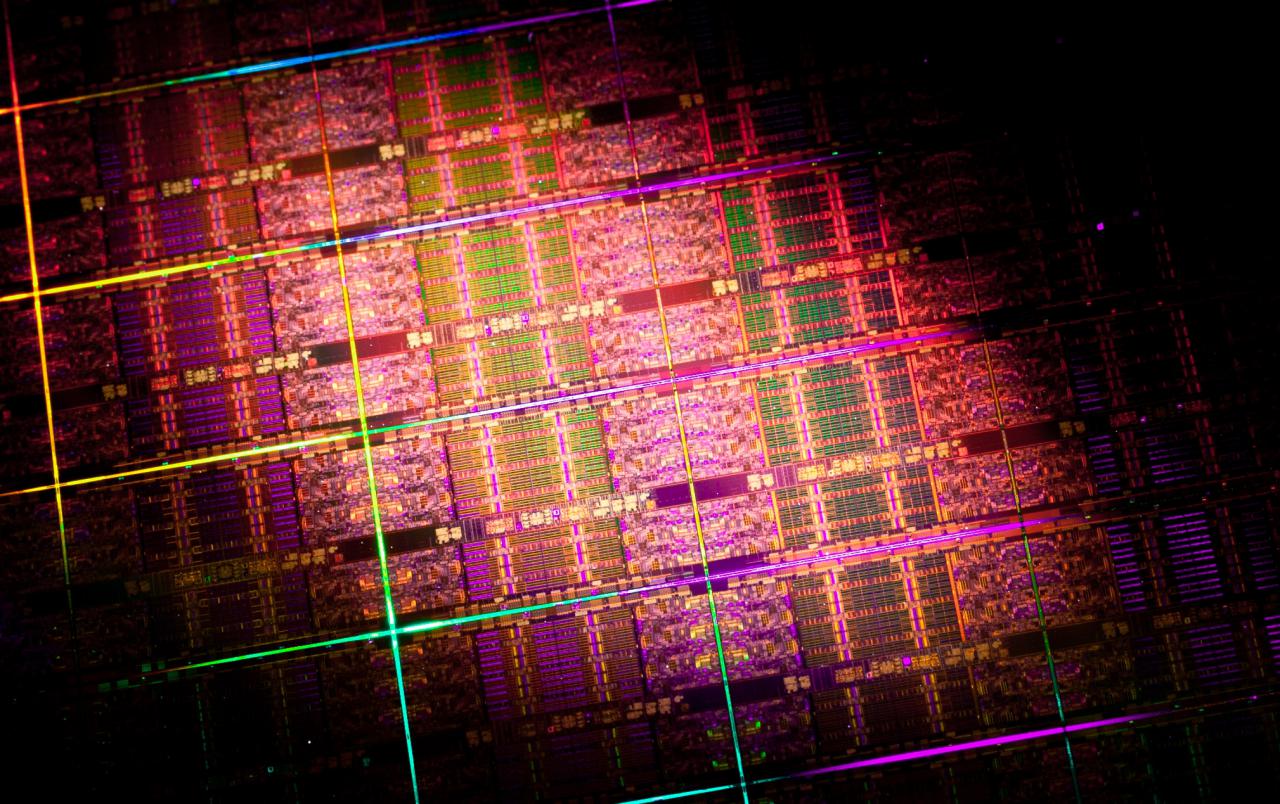 [06/04/2011] Intel: Neue Xeon-Prozessoren mit bis zu 10 Kernen und 30 MiByte L3-Cache (3)