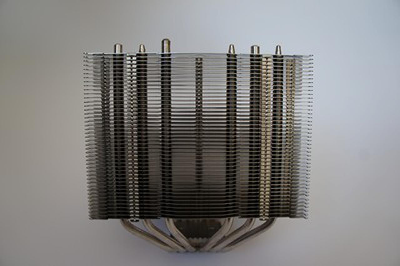 [28/04/2011] Prolimatechs Genesis im PCGHX-Test: Was kann der Edel-Kühler? (1)