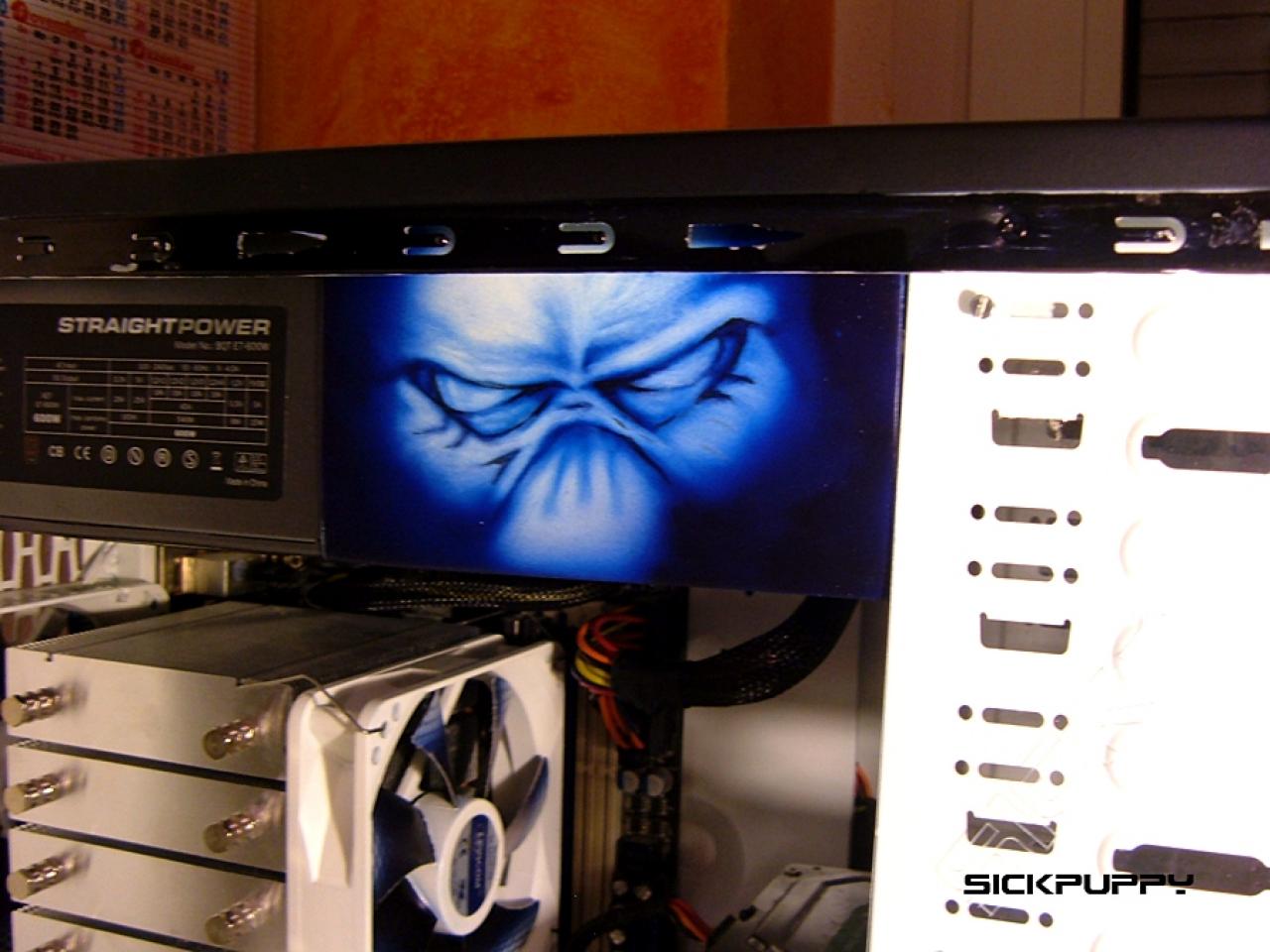 [15/04/2011] Casemod-Projekt Nanosick: Airbrush-Offensive bei Riesenlüfter-Tower (35)