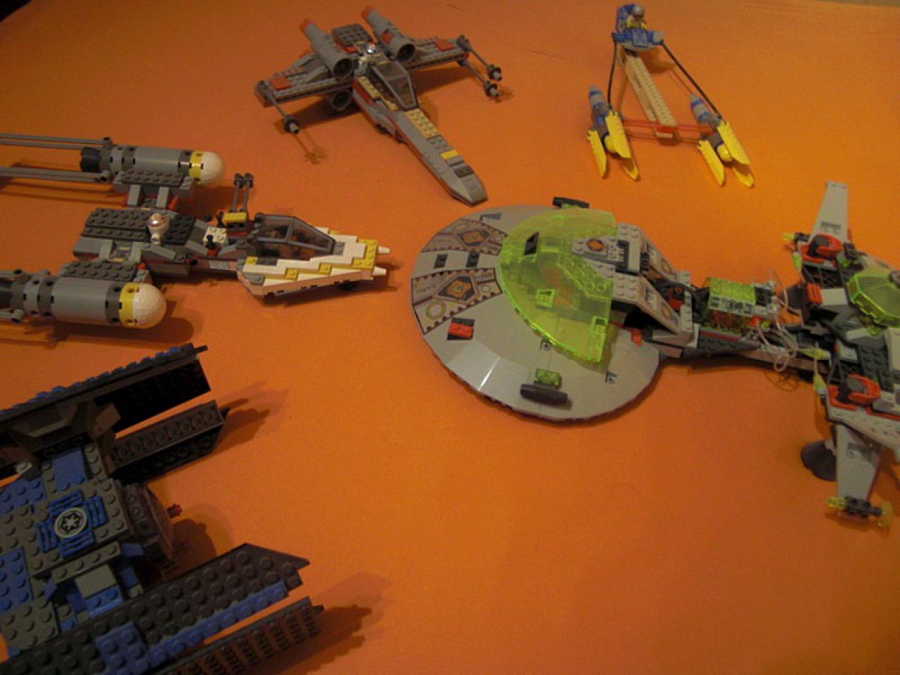 [15/04/2011] Cosmos S trifft Asus ROG trifft Lego Star Wars: absurdes Casemodding bei PCGHX (16)
