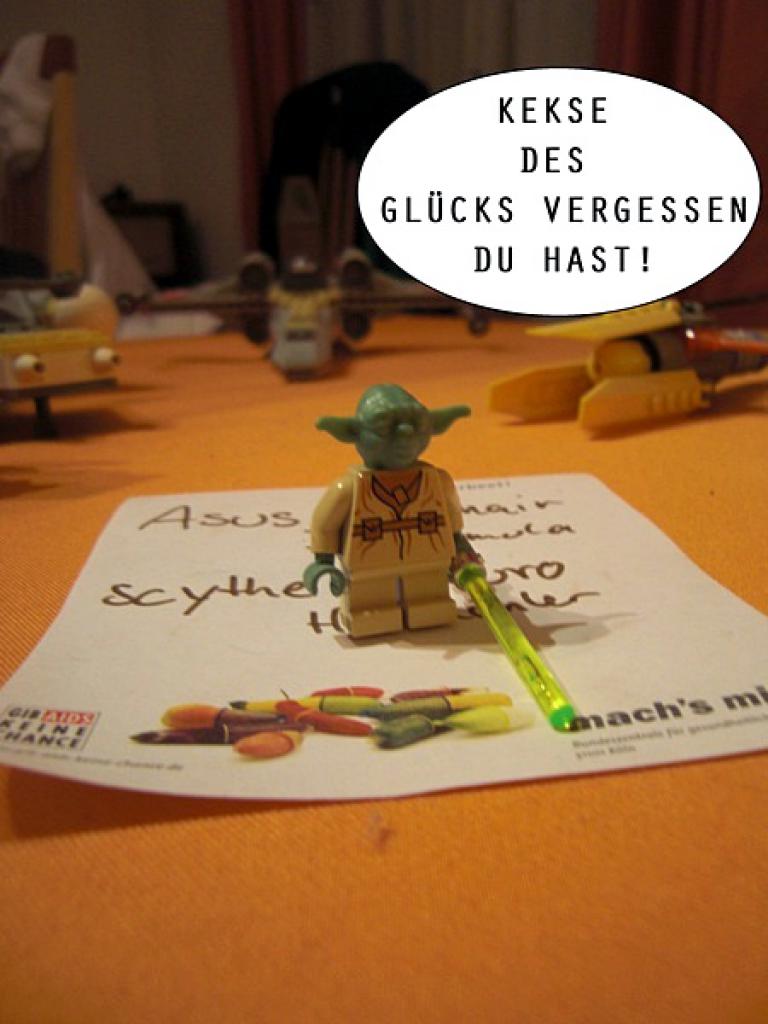 [15/04/2011] Cosmos S trifft Asus ROG trifft Lego Star Wars: absurdes Casemodding bei PCGHX (17)