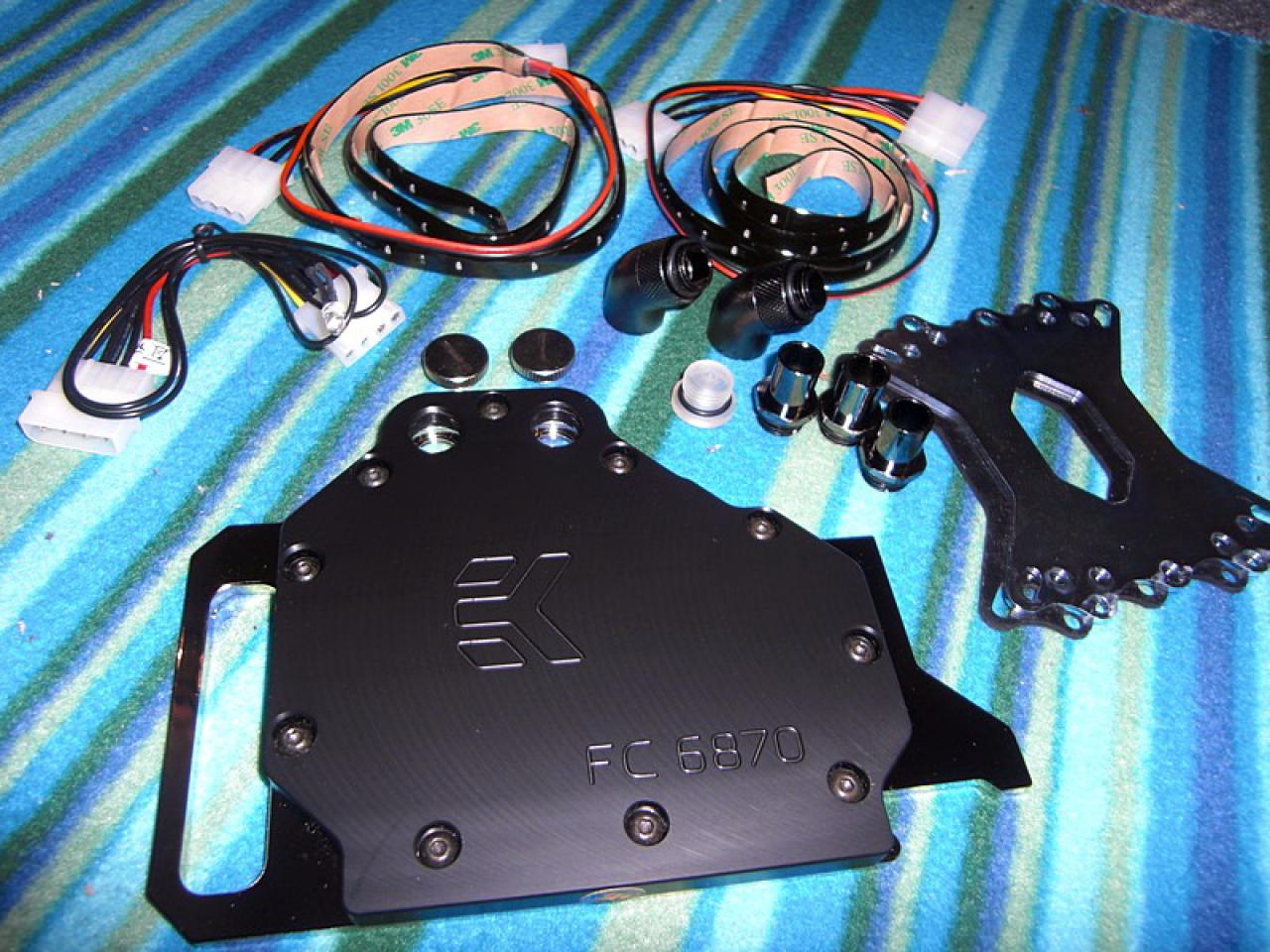 [15/04/2011] Cosmos S trifft Asus ROG trifft Lego Star Wars: absurdes Casemodding bei PCGHX (20)