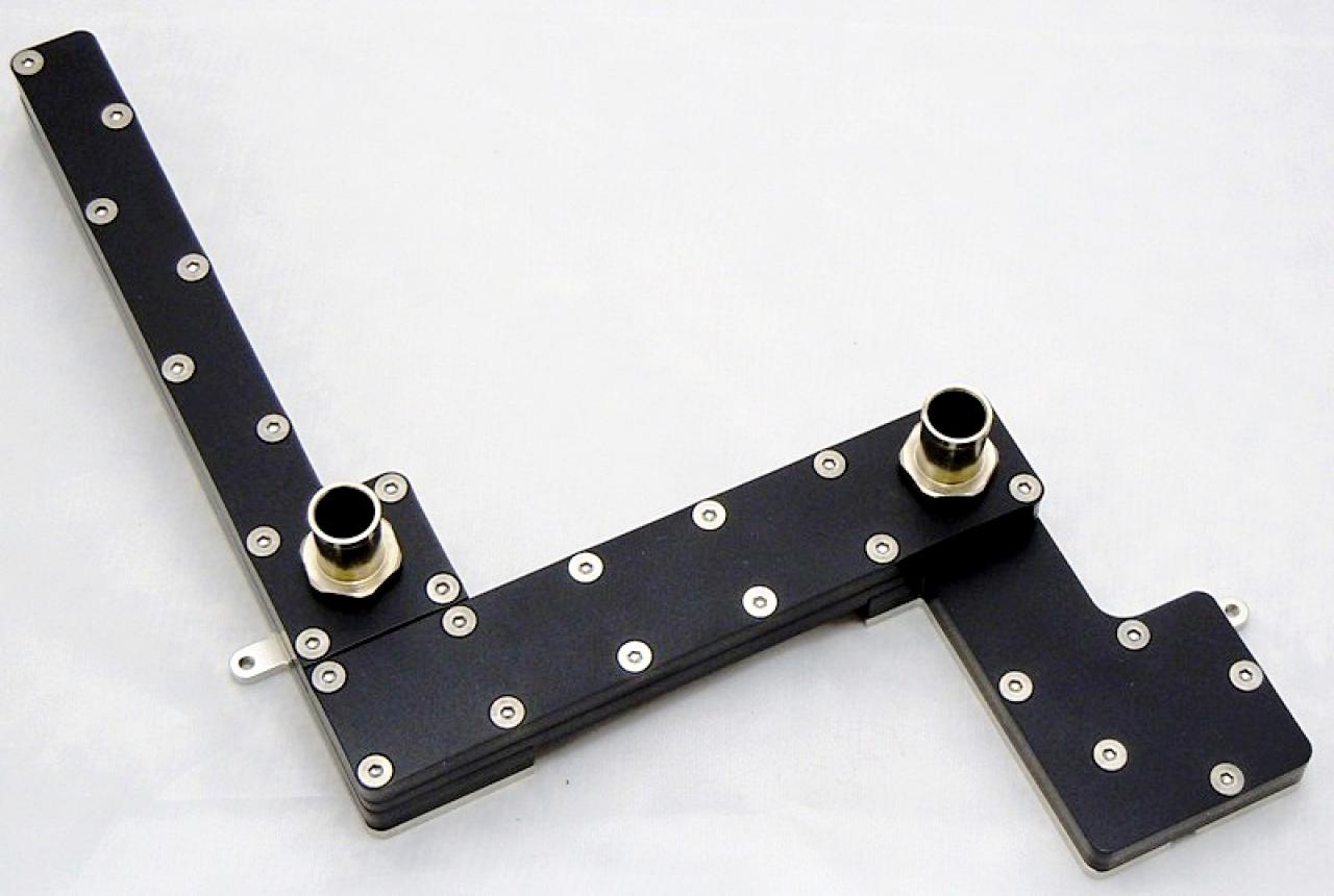 [21/04/2011] Luxus-Tagebuch: Spielen auf drei Bildschirmen, tolle Hardware im Supertower (21)