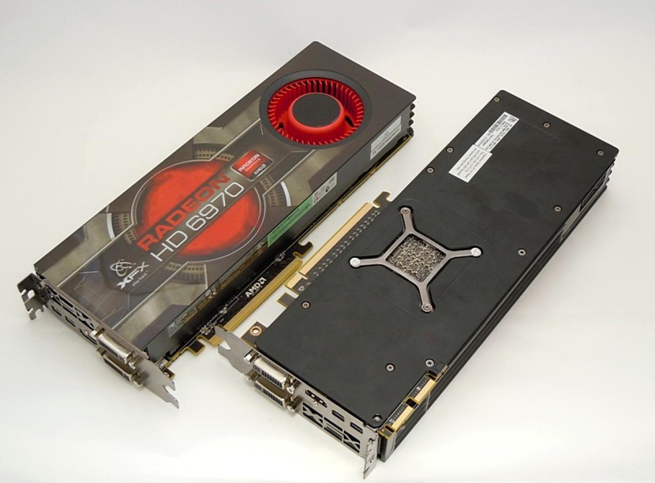 [21/04/2011] Luxus-Tagebuch: Spielen auf drei Bildschirmen, tolle Hardware im Supertower (72)