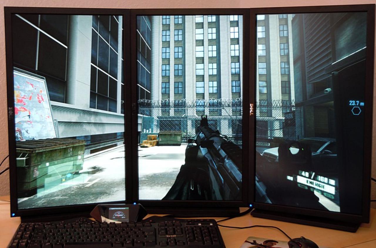 [21/04/2011] Luxus-Tagebuch: Spielen auf drei Bildschirmen, tolle Hardware im Supertower (88)