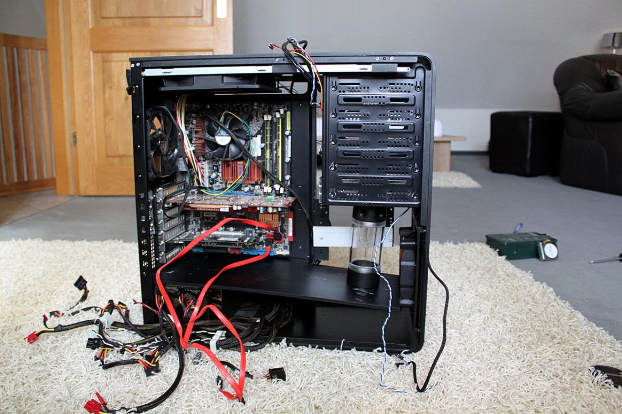 [29/04/2011] Langzeittagebuch mit überraschendem Defekt: Silverstone Fortress FT01 in elegant (27)