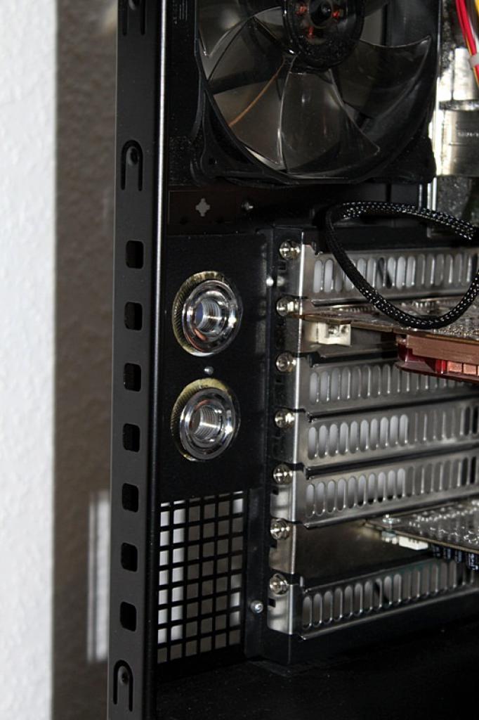 [29/04/2011] Langzeittagebuch mit überraschendem Defekt: Silverstone Fortress FT01 in elegant (32)
