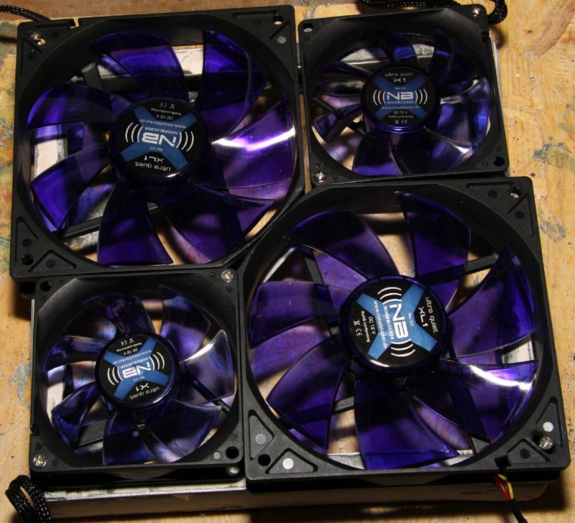 [08/04/2011] V351 Blue Force: die verblüffende Casemod mit über 6.000 Löchern (42)