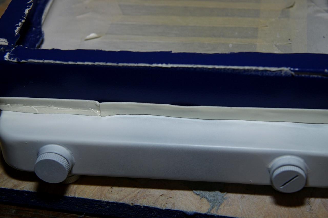 [08/04/2011] V351 Blue Force: die verblüffende Casemod mit über 6.000 Löchern (48)