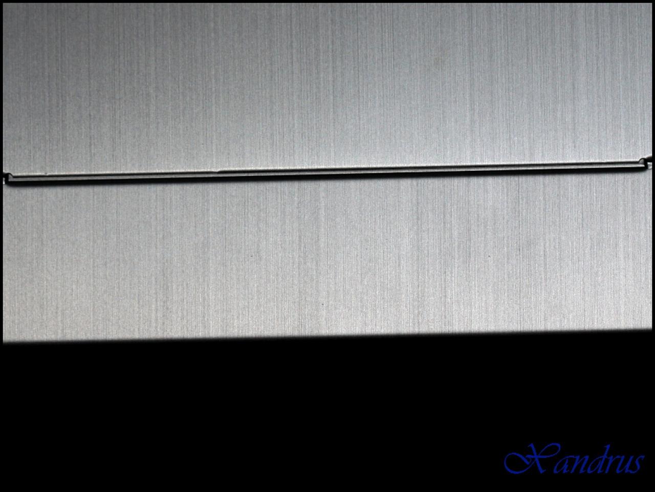 [08/04/2011] V351 Blue Force: die verblüffende Casemod mit über 6.000 Löchern (80)