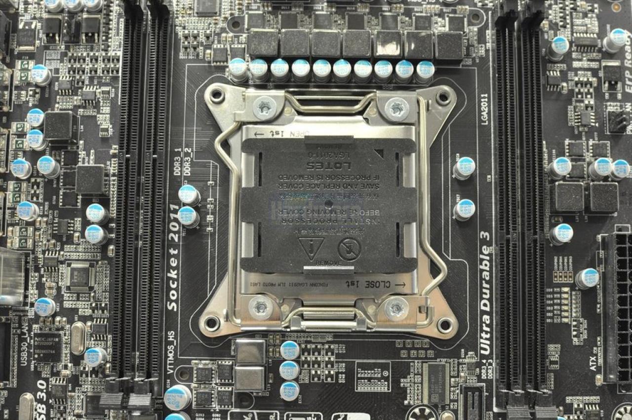 [31/05/2011] Computex: Diverse Hersteller zeigen ihre X79-Mainboards für Sockel 2011 - Update: Bildmaterial (3)