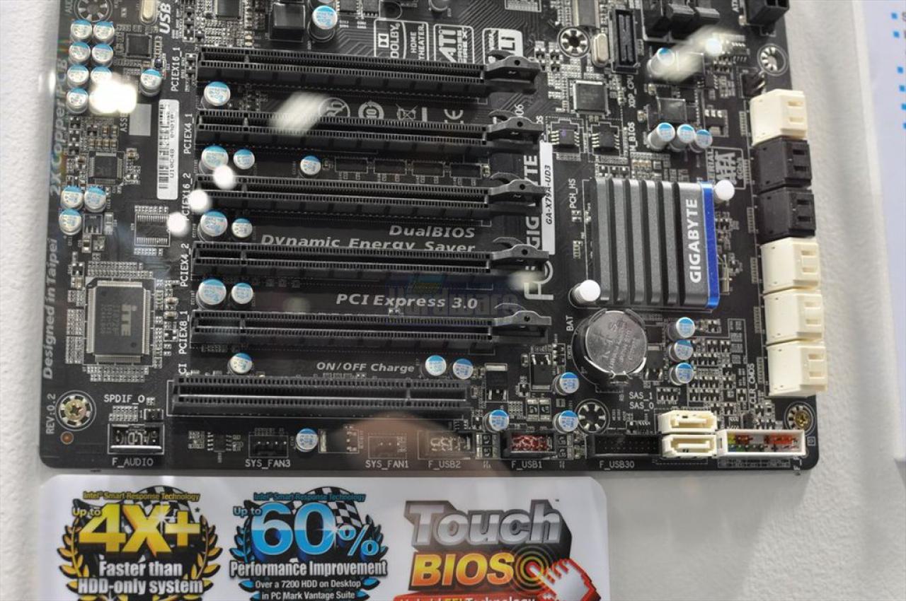 [31/05/2011] Computex: Diverse Hersteller zeigen ihre X79-Mainboards für Sockel 2011 - Update: Bildmaterial (6)
