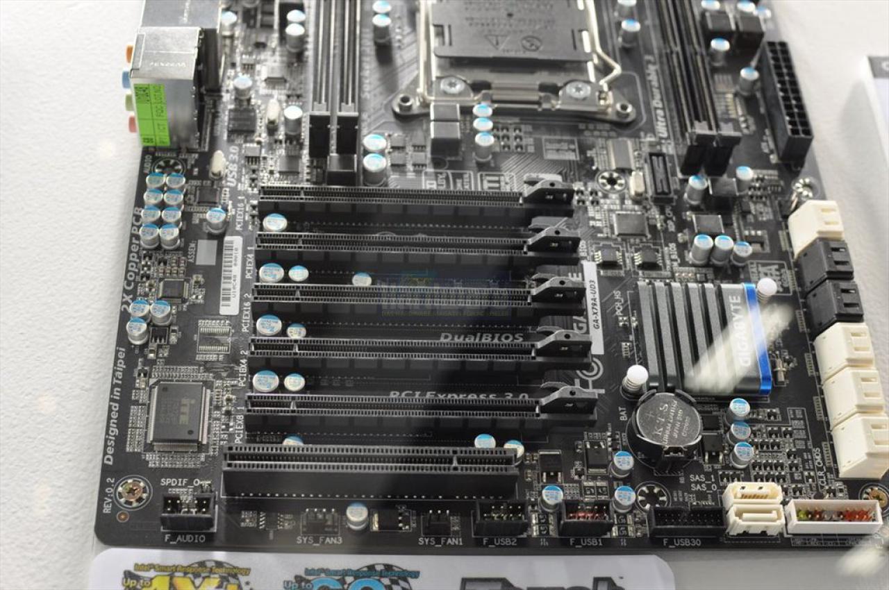 [31/05/2011] Computex: Diverse Hersteller zeigen ihre X79-Mainboards für Sockel 2011 - Update: Bildmaterial (7)