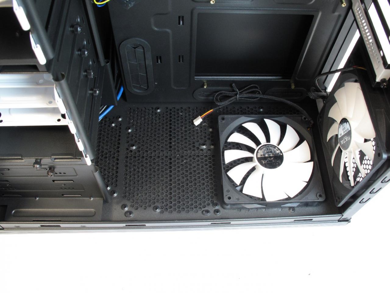 [20/05/2011] Fractal Design Arc Midi im Test - neues Gehäuse für Sparfüchse (5)