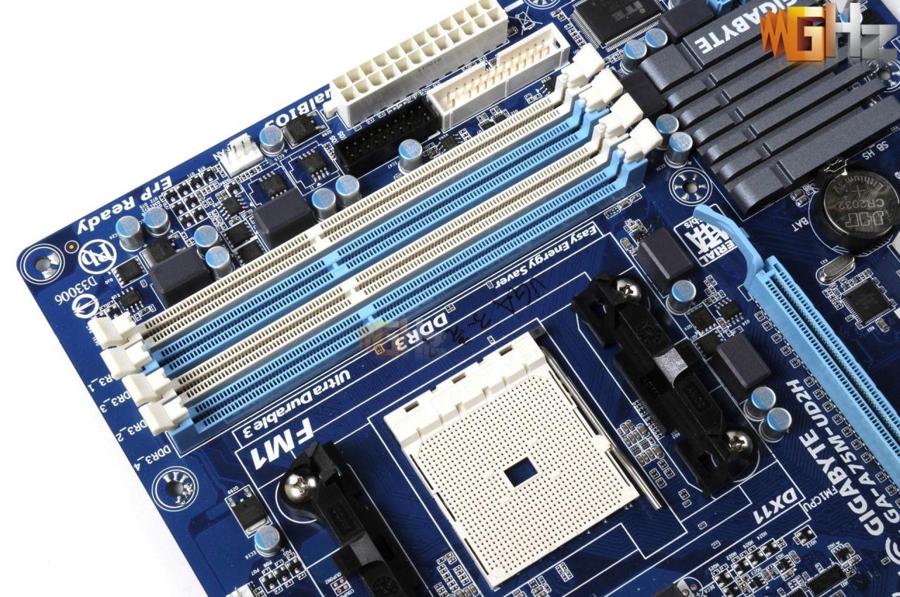 [26/05/2011] Gigabyte GA-A75M-UD2H (5)