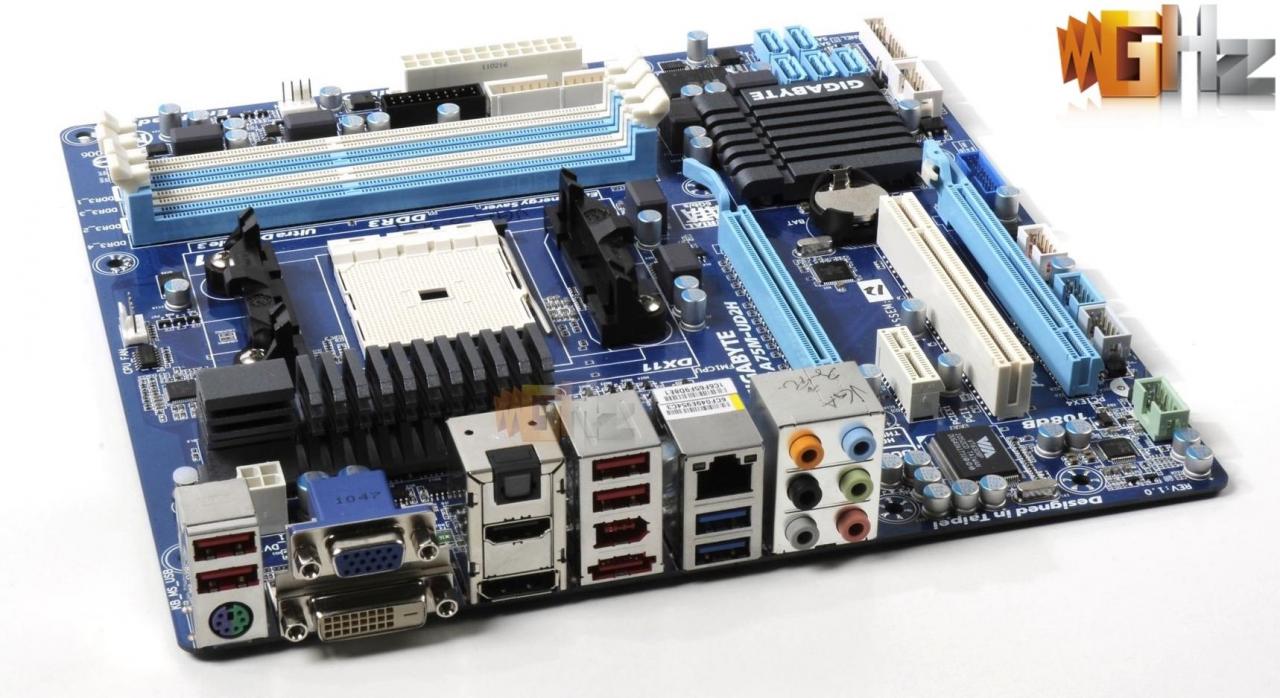 [26/05/2011] Gigabyte GA-A75M-UD2H (6)
