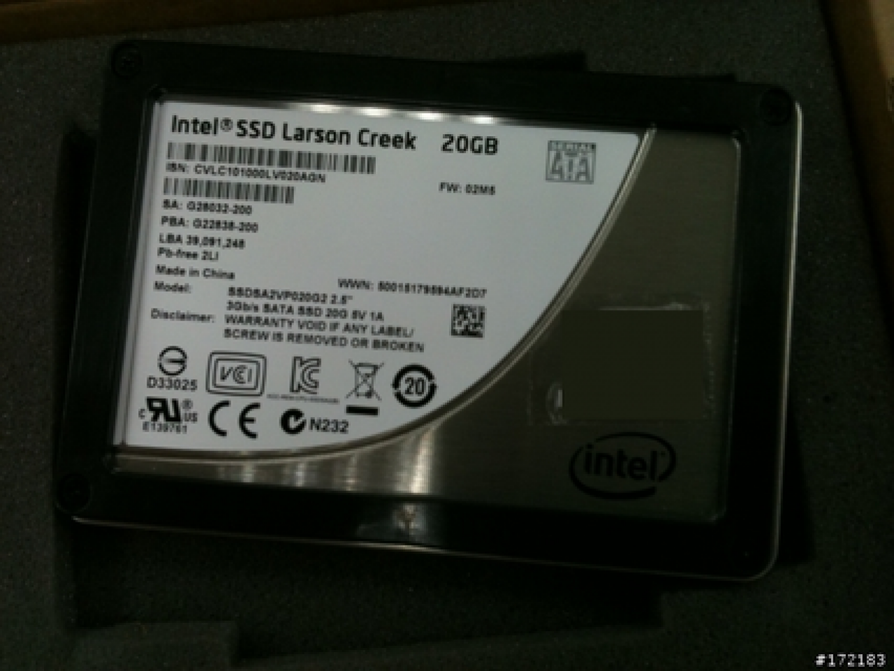 [07/05/2011] SSD Intel 311: Fotos und angebliche Benchmark-Ergebnisse aufgetaucht (2)