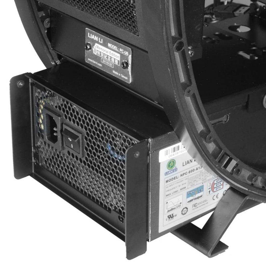 [10/05/2011] Lian Li PC-U6 Cowry: Midi-Tower in Muscheloptik (15)