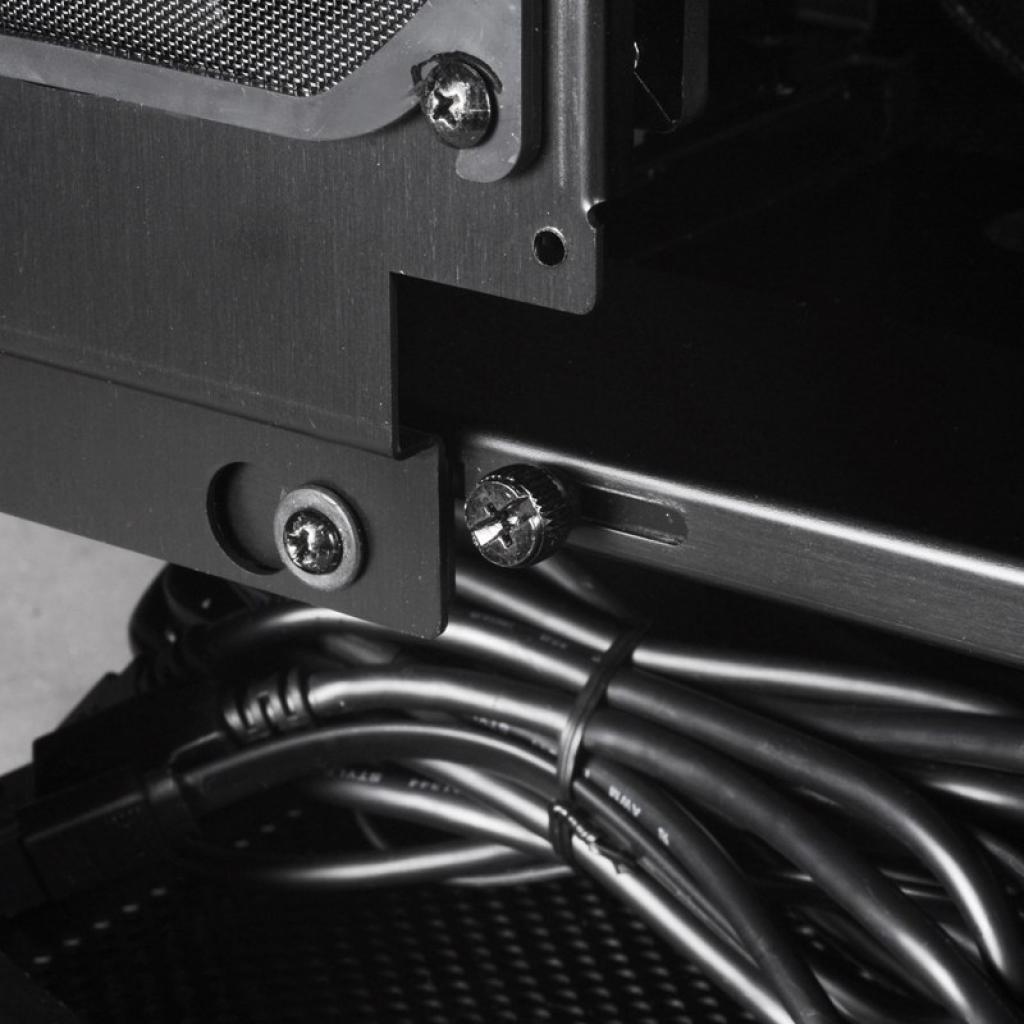 [10/05/2011] Lian Li PC-U6 Cowry: Midi-Tower in Muscheloptik (23)