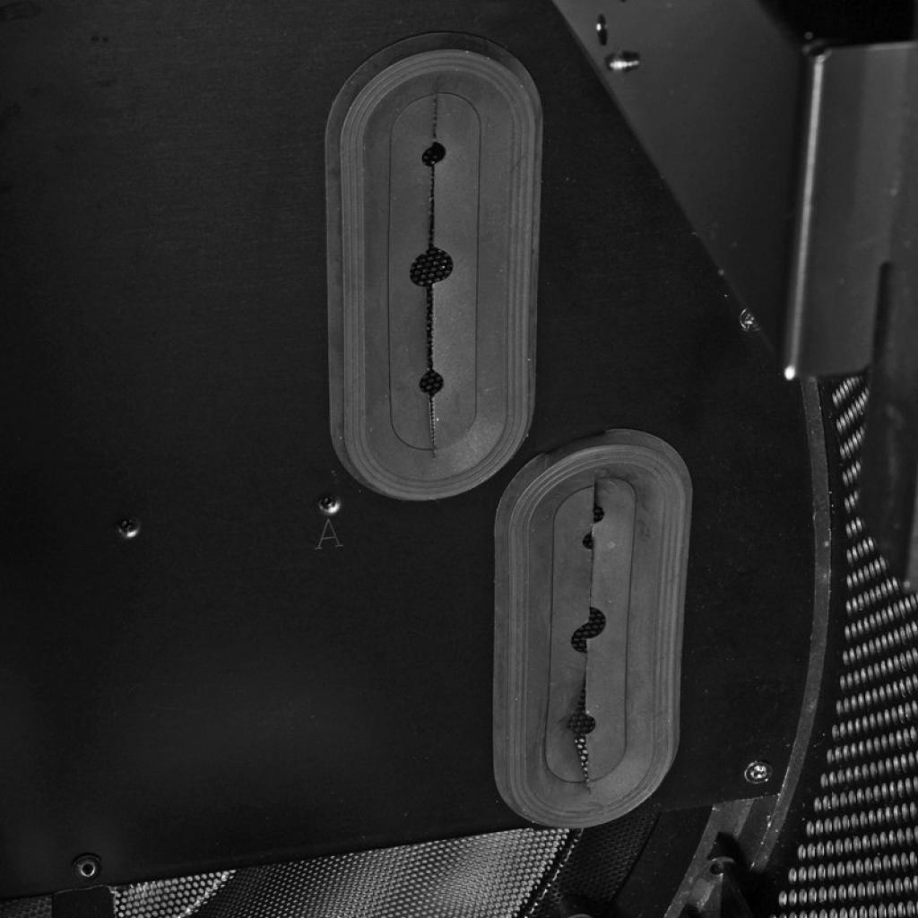 [10/05/2011] Lian Li PC-U6 Cowry: Midi-Tower in Muscheloptik (24)
