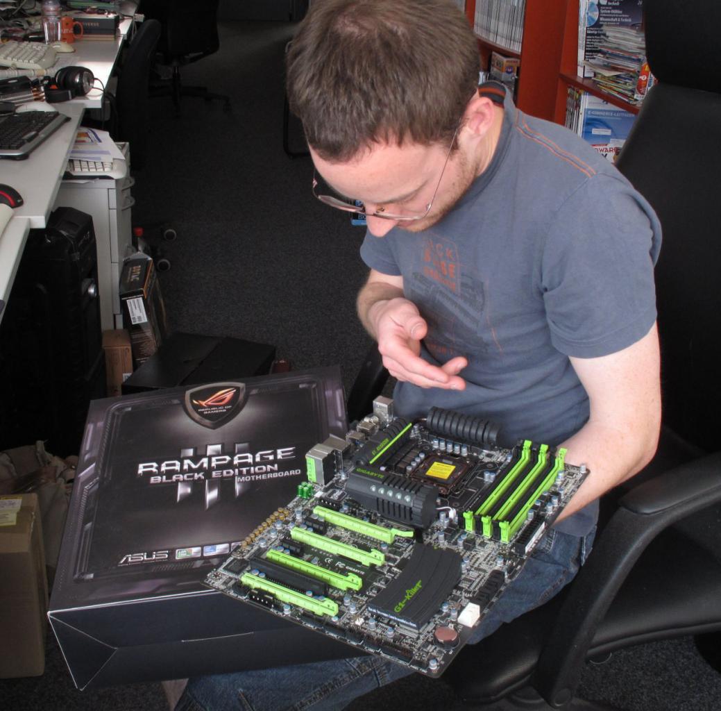 [20/05/2011] Zwei High-End-Mainboards: Asus 
