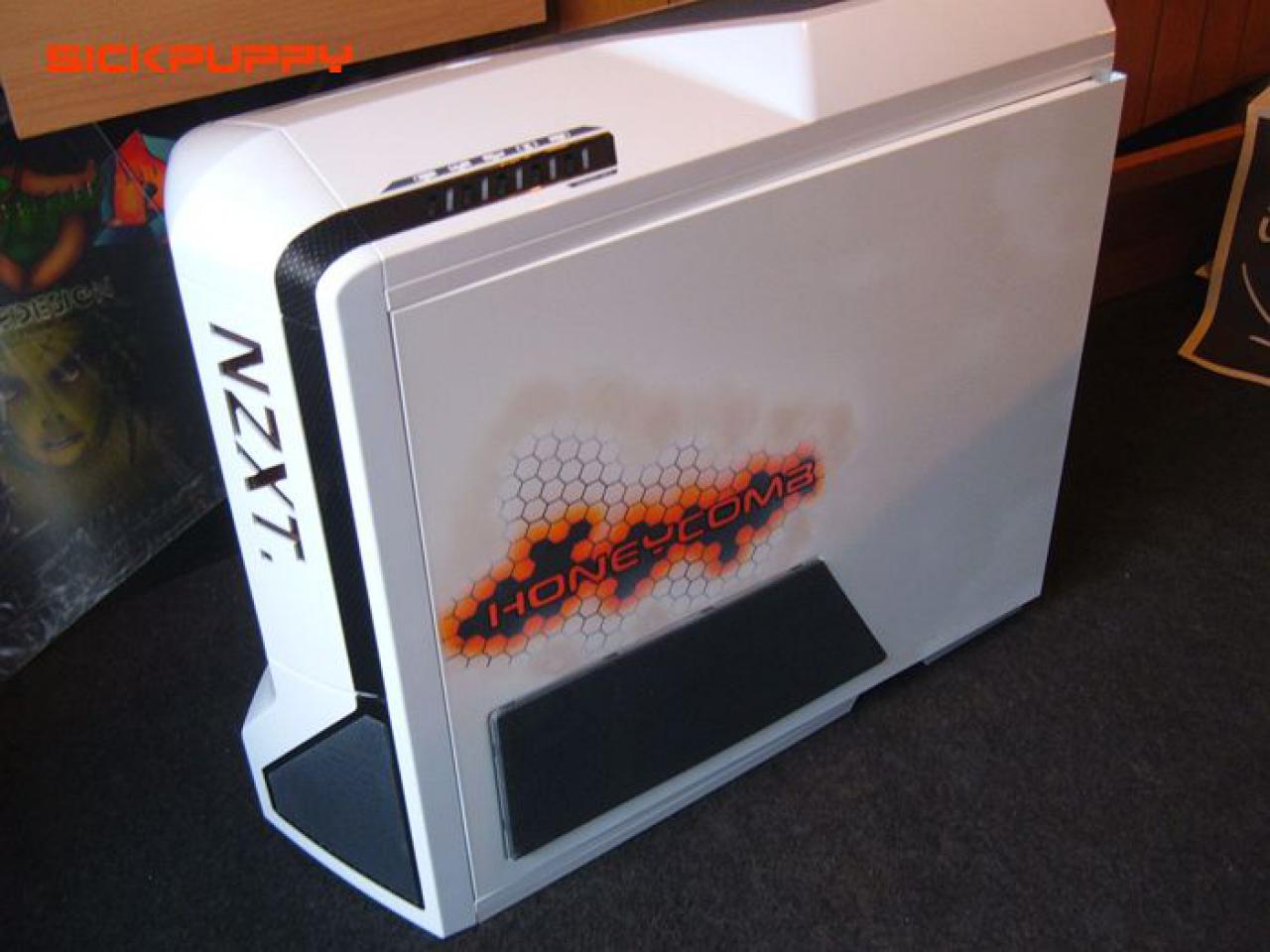 [26/05/2011] Contest-Casemod: NXZT Phantom in weiß-oranger Bienenwaben-Optik (33)